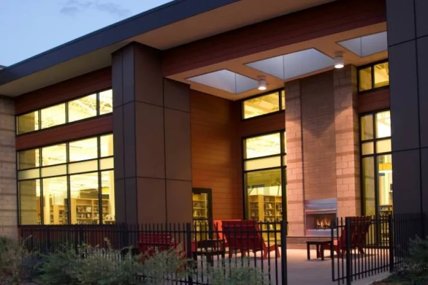 Exterior of the Wendell Fork branch